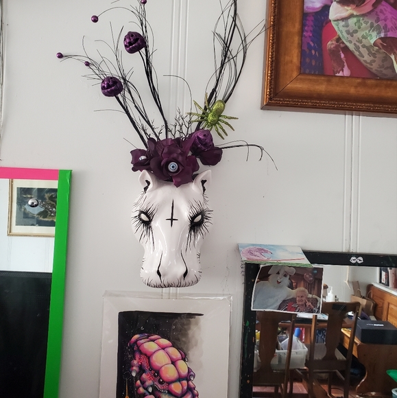 Hermin the Death Metal Hippo - Picture 5 of 6